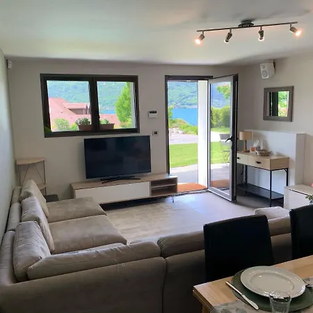 Apartment Adeline : 2 Chambres Au Calme, Situation Parfaite Entre Et Village, Avec Vue Lac, Piscine, Jardin *