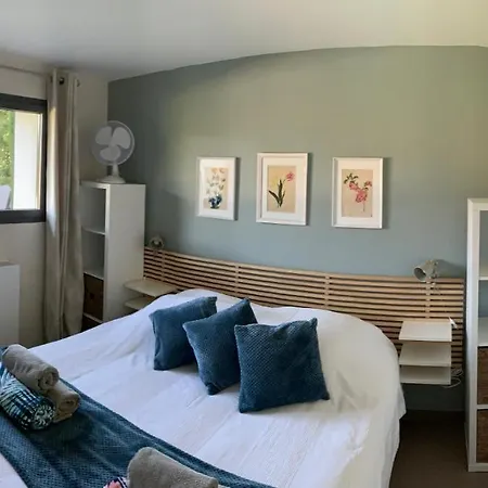 Apartment Adeline : 2 Chambres Au Calme, Situation Parfaite Entre Et Village, Avec Vue Lac, Piscine, Jardin *